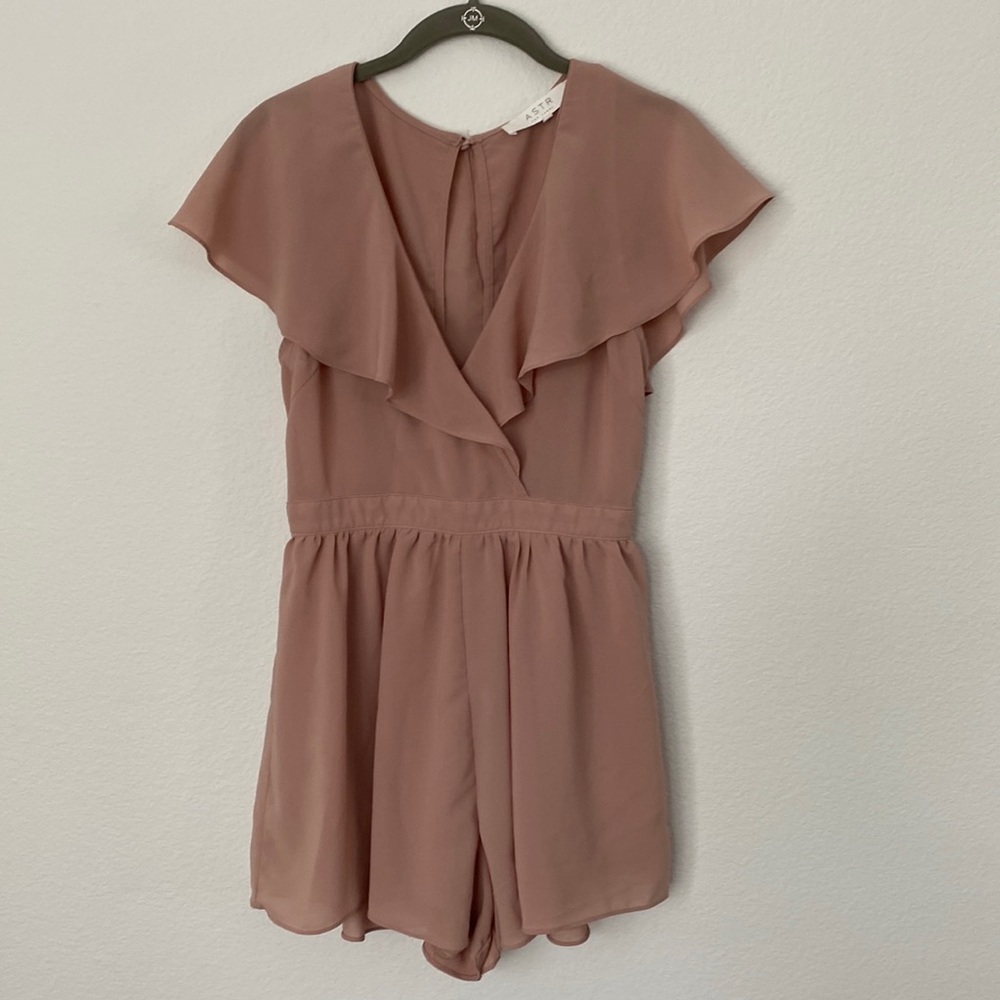 ASTR The Label flutter cap sleeves romper in a neutral blush pink SIZE S